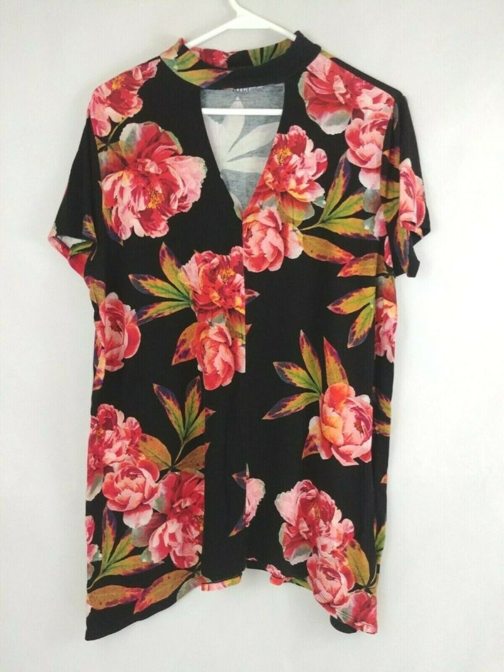 Ana Black Sleeveless Blouse With Red & Pink Floral Design Size XL